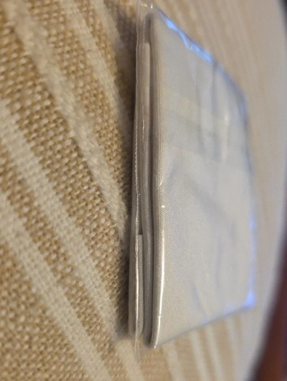 White Microfiber GUCCI Cleaning Cloth for Glasses & Sunglasses, New & Sealed Bag